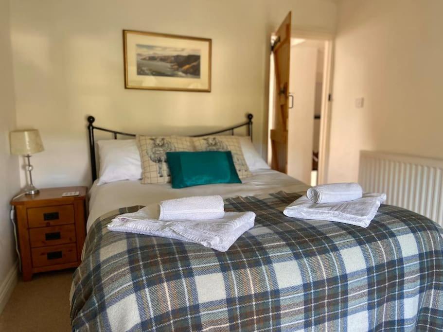 Scenic Welsh Cottage In The Brecon Beacons Crickhowell Extérieur photo