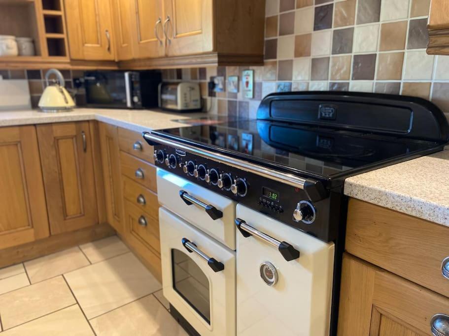 Scenic Welsh Cottage In The Brecon Beacons Crickhowell Extérieur photo
