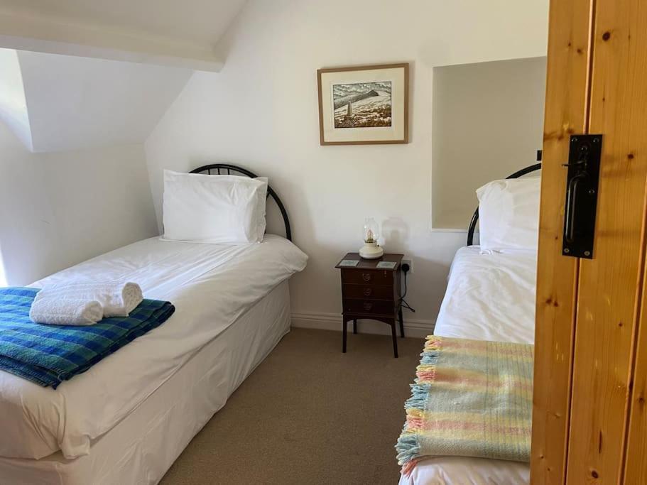 Scenic Welsh Cottage In The Brecon Beacons Crickhowell Extérieur photo